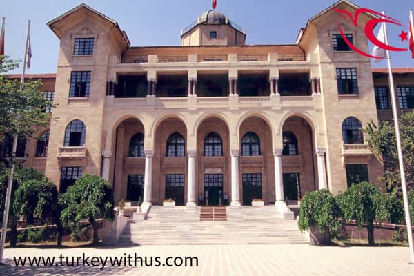محوطه اصلی دانشگاه غازی